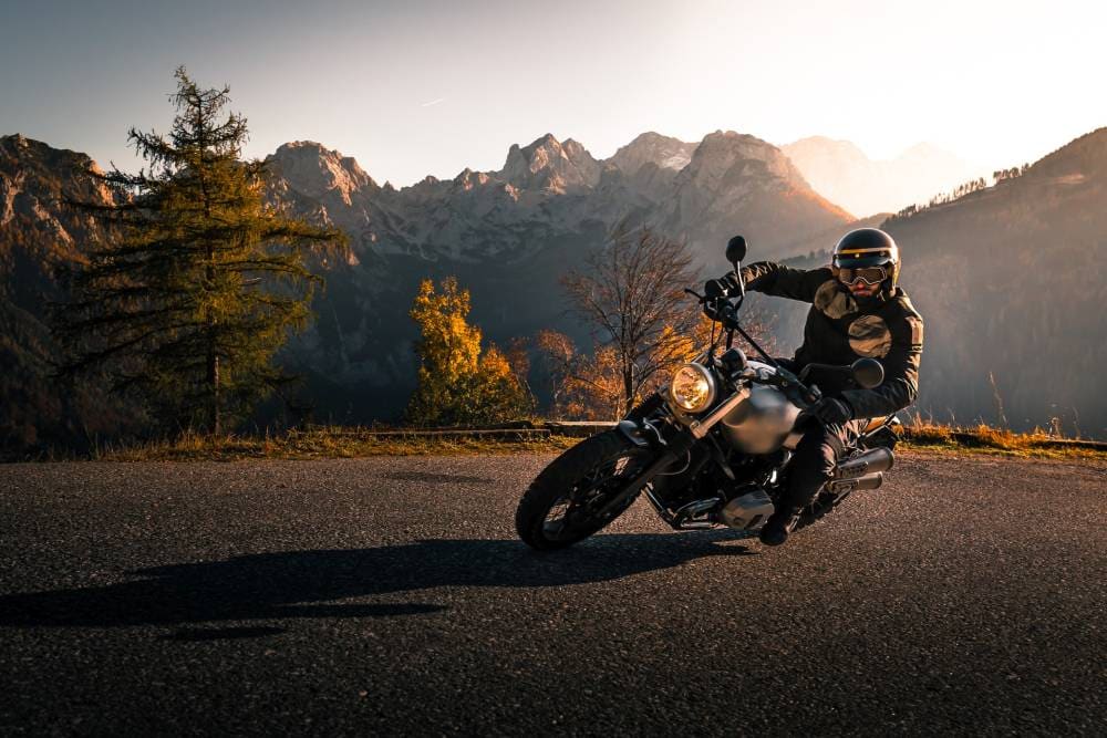 Motosiklet Sürüş Teknikleri ve İpuçları